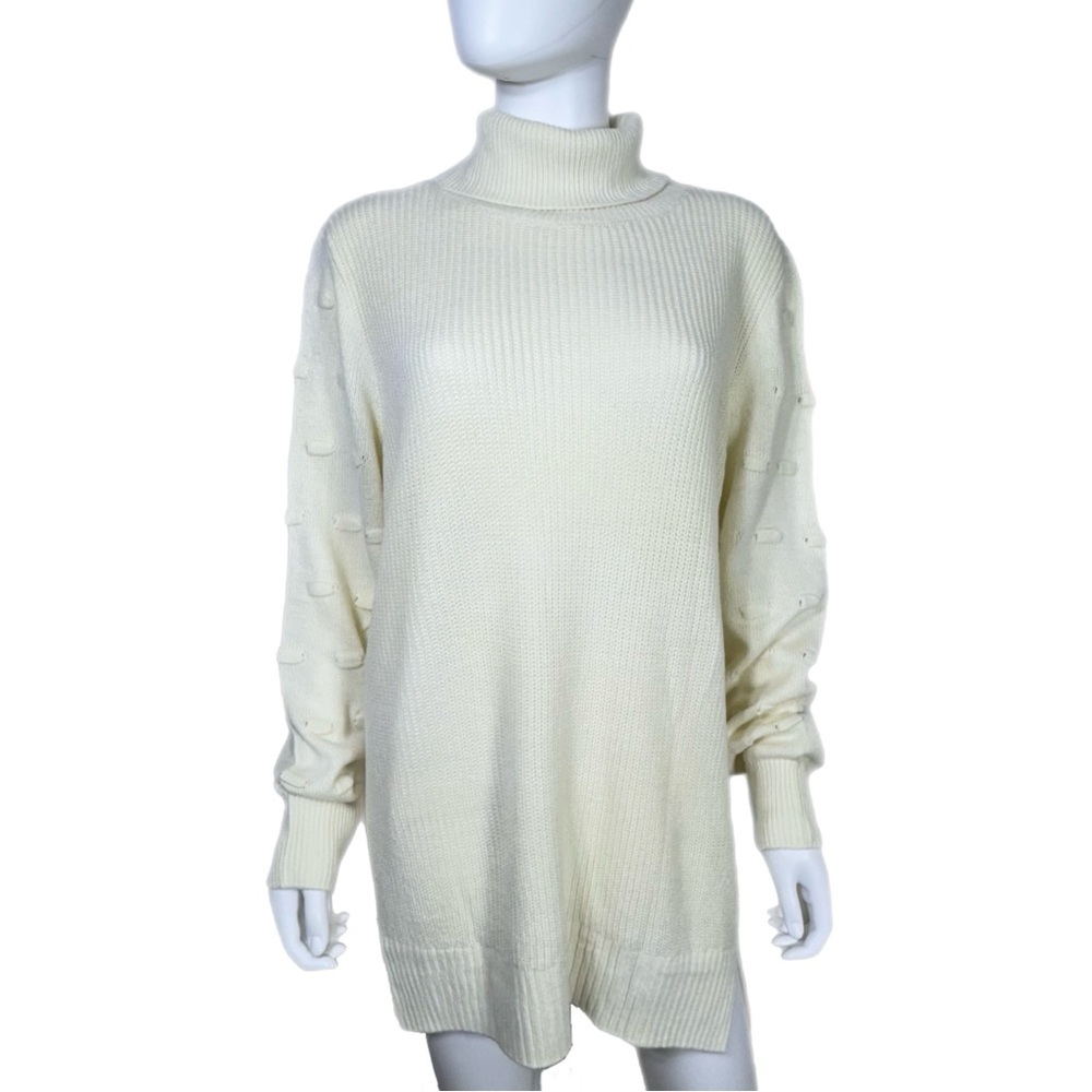 Women’s Oversized Ivory Turtleneck Tunic Sweater